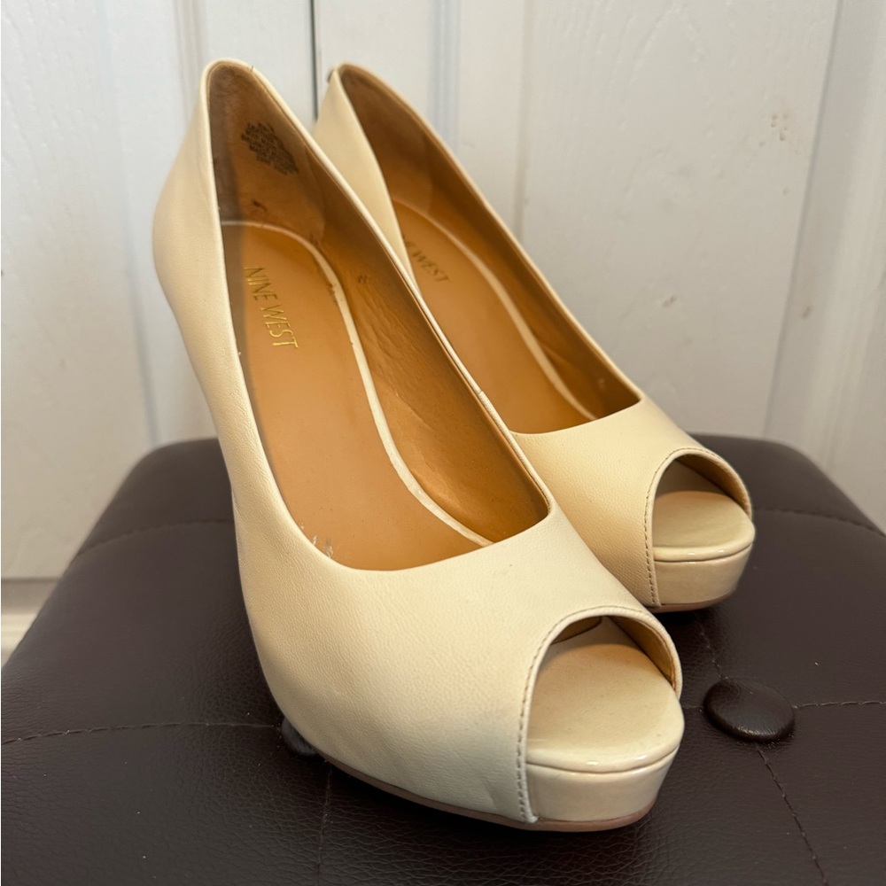 Nine West Heels (Size 7)